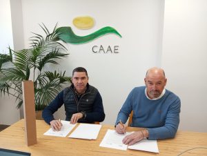 La empresa Cuidatree del Parque Científico de la UMH firma un acuerdo de colaboración con la entidad certificadora de productos ecológicos CAAE